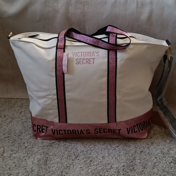 Victoria's Secret Handbags - Victoria's Secret Overnight Bag NWT